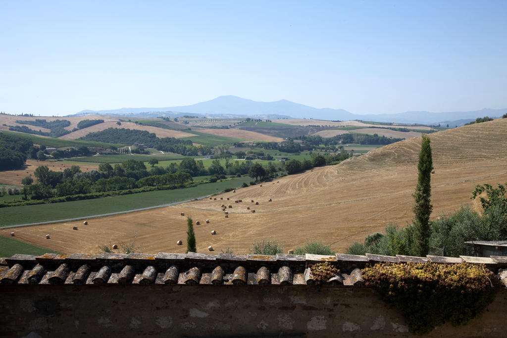 Agriturismo Podere Olivello In Val D'Orcia Монтальчино Экстерьер фото